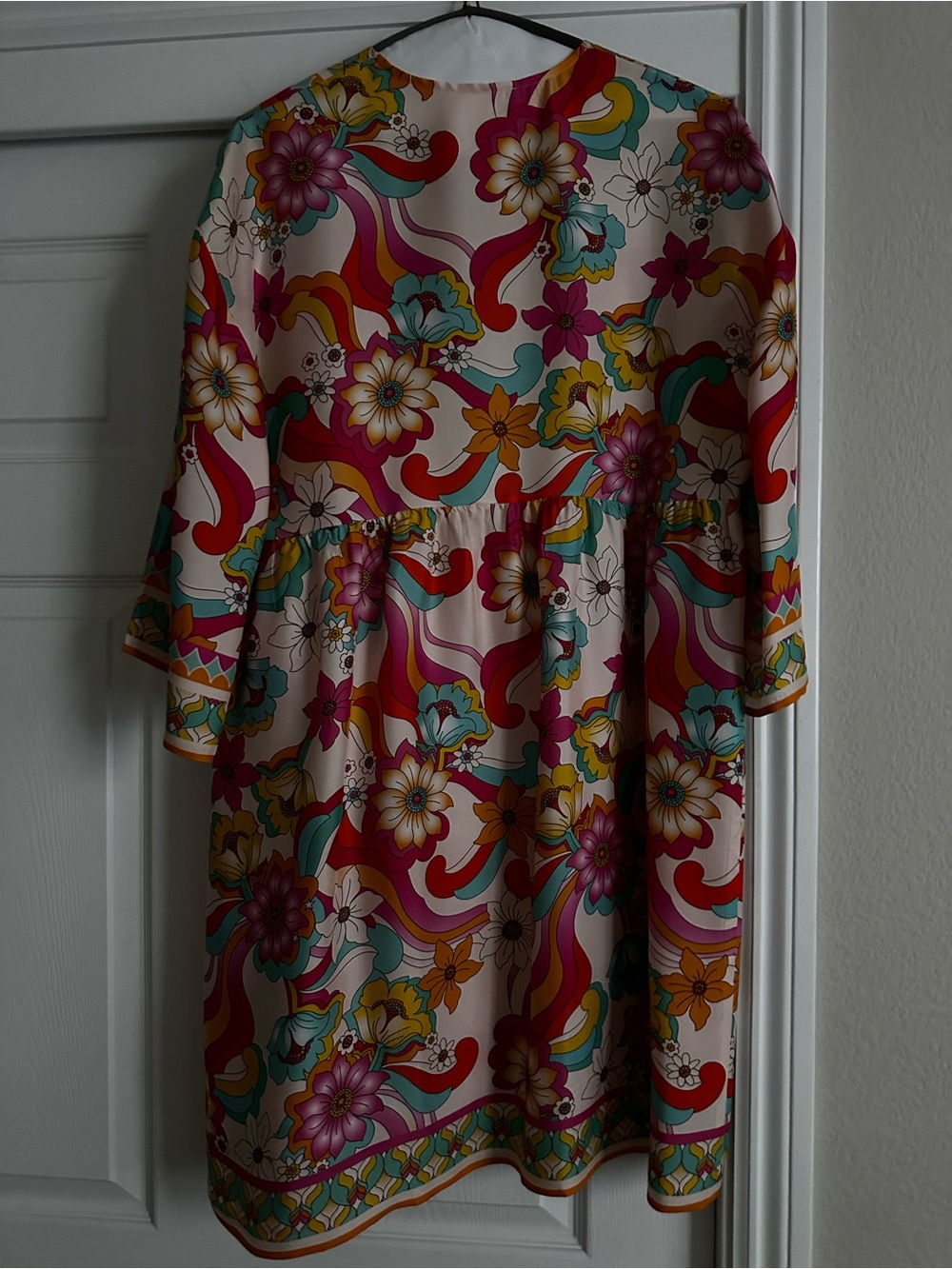Johnny Was Multi-Color Floral V-Neck Tunic Dress
Size Small - Picture 3 of 6